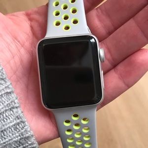 SERIES 2 APPLE NIKE WATCH